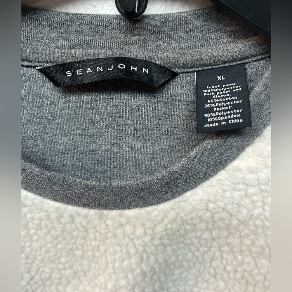 Sean John Long Sleeve
Sweatshirts for Men- XL - Picture 2 of 3